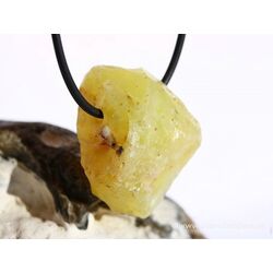 Honigopal (Goldopal / Opal gelb) Rohstein gebohrt - schne Qualittt - ca. 3,4 cm x 2,7 cm x 1,7 cm (GKS)