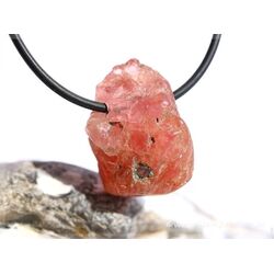 Spinell rosa Kristall- / Rohsteinform angetrommelt, gebohrt (Trommelstein) - Raritt - Sonderqualitt - ca. 2,5 cm x 1,8 cm x 1,5 cm