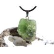 Peridot Kristall- / Rohsteinform angetrommelt Anhänger Silberöse (Olivin / Chrysolith) - Sonderqualität - ca. 3,5 cm x 2,2 cm x 1,6 cm (GKS)