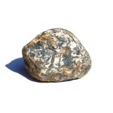 Hornblende mit Granat - Rohstein - Rarität - ca. 4,9...