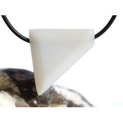 Chalcedon wei� Schmuckstein / Scheibenstein gebohrt - Handarbeit - Sonderqualit�t - ca. 2,8 cm x 2,7 cm x 0,9 cm