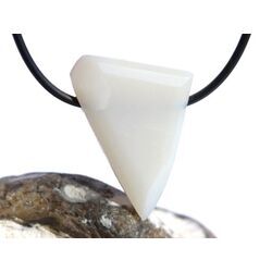 Chalcedon wei� Schmuckstein / Scheibenstein gebohrt - Handarbeit - Sonderqualit�t - ca. 3,2 cm x 2,4 cm x 0,8 cm