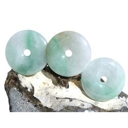 Jadeit (Burma Jade) gr�n Donut 27-30 mm (3,3-5,7 mm stark) - Sonderqualit�t - Rarit�t - Handarbeit -