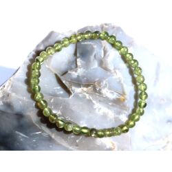 Peridot Armband / Kugelarmband Kugeln 5 mm - AA-Sonderqualität - ca. 19 cm