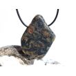 Hornblende mit Granat und Schiefer - XXL Scheibenstein gebohrt - Rarität - Handarbeit - ca. 4,6 cm x 3,5 cm x 0,8 cm