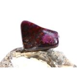 Sugilith Trommelstein - Rarität - Sonderqualität - ca. 2,7 cm x 1,9 cm x 1,9 cm