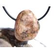 Erdbeerquarz Trommelstein gebohrt - Sonderqualität - ca. 2,8 cm x 2,2 cm x 1,4 cm
