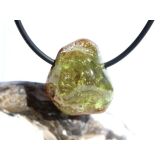 Grossular grün (Granat) Trommelstein gebohrt -...