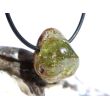 Grossular grün (Granat) Trommelstein gebohrt - Sonderqualität - ca. 2,3 cm x 2 cm x 1,5 cm