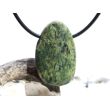 Serpentin mit Stichtit (Atlantisit) Trommelstein / Scheibenstein gebohrt - ca. 3,2 cm x 2 cm x 0,8 cm