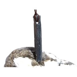 Antimonit (Stibnit / Antimon) XXL Kristallstab / Rohstein gebohrt - Sonderqualitt - Raritt - ca. 4,8 cm x 0,8 cm x 0,3 cm