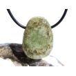 Grossular grün (Granat) Trommelstein / Scheibenstein gebohrt - ca. 2,8 cm x 2,1 cm x 1 cm