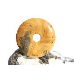 Laceachat (Crazy Lace) Donut Edelstein 40 mm (6 mm stark)