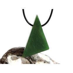 Nephrit-Jade Schmuckstein / Scheibenstein gebohrt -  AA-Sonderqualitt - Handarbeit - ca. 3,5 cm x 2 cm x 0,8 cm - Sonderpreis wg. Makel -
