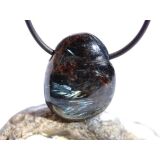 Anthophyllit Trommelstein / Scheibenstein gebohrt - Sonderqualität - ca. 2,8 cm x 2,2 cm x 1,1 cm