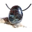 Anthophyllit Trommelstein / Scheibenstein gebohrt - Sonderqualität - ca. 2,8 cm x 2,2 cm x 1,1 cm