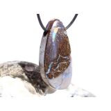 Boulderopal (Edelopal) XXL Schmuckstein Cabochon / Scheibenstein gebohrt - Rarität - Sonderqualität - Handarbeit - ca. 4,7 cm x 2,4 cm x 1,1 cm