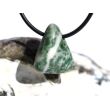 Prasem "Afrikanische Jade" Trommelstein gebohrt - ca. 2,2 cm x 1,8 cm x 1,5 cm - Sonderpreis wg. Makel -