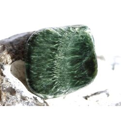 Seraphinit (Klinochlor) Trommelstein / Schmuckstein - Sonderqualit�t - ca. 2,7 cm x 2,6 cm x 1,3 cm