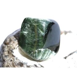 Seraphinit (Klinochlor) Trommelstein / Schmuckstein - Sonderqualit�t - ca. 2,7 cm x 2,6 cm x 1,3 cm