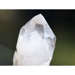 Bergkristall Phantomquarz XXXL Kristallstab / Kristallspitze natur gebohrt - ca. 5,6 cm x 1,8 cm x 1,7 cm