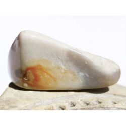 Flint (Feuerstein) Trommelstein - ca. 3 cm x 1,7 cm x 0,9 cm (GKS)