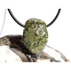 Schneeflockenepidot (Epidot-Feldspat) Trommelstein gebohrt - Sonderqualitt - ca. 2,7 cm x 1,9 cm x 1,1 cm (GKS)