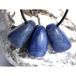 Blauquarz dunkelblau Schmucksteine / Cabochons gebohrt -...