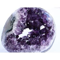 Amethyst Geode / Ladegeode dunkel (Uruquai) Handarbeit geschliffen/poliert - AAA-Sonderqualitt - ca. 12 cm x 12 cm x 10 cm