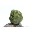 Vesuvian grün (Idokras) Trommelstein - Rarität - ca. 2,9 cm x 2,6 cm x 1,6 cm
