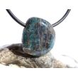 Apatit blau natur Trommelstein gebohrt - ca. 2 cm x 1,8 cm x 1 cm - Sonderpreis wg. Makel -