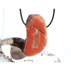 Achat rot (Fleischachat) XXXL Trommelstein gebohrt - ca. 5,1 cm x 2,6 cm x 2,6 cm