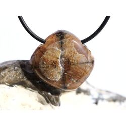 Chiastolith (Andalusit / Kreuzstein) Schmuckstein / Scheibenstein gebohrt - Handarbeit - ca. 2,6 cm x 2,8 cm x 0,8 cm