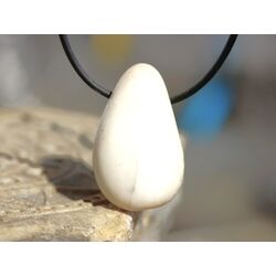 Dolomit beige Ivoryit Trommelstein gebohrt - Sonderqualit�t - ca. 3,3 cm x 2,1 cm x 1,7 cm