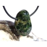 Chromdiopsid Trommelstein gebohrt - schöne...