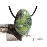 Serpentin mit Pyrit Trommelstein gebohrt - ca. 3,1 cm x...