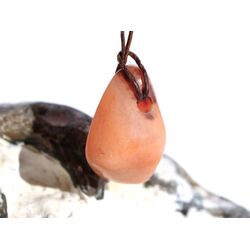 Aprikosencalcit (Calcit apricot) Schmuckstein gebohrt - ca. 2,9 cm x 2 cm x 1,4 cm