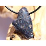 Honduras-Opal (Blackopal) Trommelstein gebohrt -...