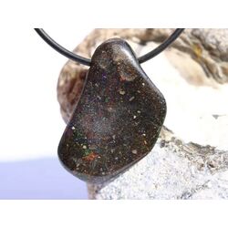 Honduras-Opal (Blackopal) Trommelstein gebohrt - Sonderqualitt - Raritt - ca. 3,3 cm x 2,5 cm x 0,8 cm (Fairer Handel / GKS)