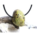 Serpentin mit Stichtit (Atlantisit) Trommelstein gebohrt - Sonderqualität - ca. 2,7 cm x 2 cm x 1,7 cm