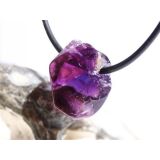 Amethyst dunkel "Morion" Kristallspitze / Rohstein angetrommelt, gebohrt - AA-Sonderqualität - ca. 2,7 cm x 1,5 cm x 1,7 cm