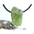 Peridot Kristall- / Rohsteinform gebohrt (Olivin / Chrysolith) - Sonderqualität - ca. 2,7 cm x 1,6 cm x 1,5 cm