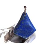 Lapislazuli / Fleck-Lapis XL Schmuckstein gebohrt - ca. 3,8 cm x 3,2 cm x 1,7 cm - inkl. Band -