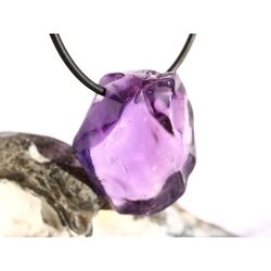 Amethyst mittelhell Kristall / Rohstein angetrommelt (Trommelstein) gebohrt - AAA-Sonderqualitt - Raritt - ca. 3,1 cm x 2,8 cm x 1,8 cm