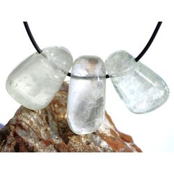 Calcit gr�n Trommelsteine gebohrt - Sonderqualit�t - ca. 2,5 - 3,5 cm / ca. 10-15 g/St