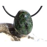 Chromdiopsid Trommelstein gebohrt - sch�ne Qualit�t - ca....