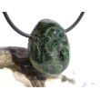 Chromdiopsid Trommelstein gebohrt - schöne Qualität - ca. 2,7 cm x 2 cm x 1,4 cm