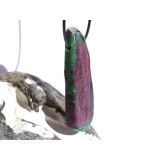 Rubin-Zoisit (Anyolith) XXXL Schmuckstein / Scheibenstein gebohrt - AA-Sonderqualität - Handarbeit - ca. 6,8 cm x 2,3 cm x 1,1 cm