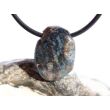 Apatit blau natur Trommelstein gebohrt - ca. 2,1 cm x 1,4 cm x 0,9 cm