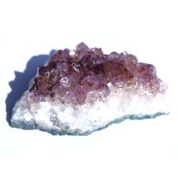 Amethyst Kristallstufe / Ladestufe hell bis mittelhell (Brasilien) - Sonderqualit�t - ca. 8 cm x 5,4 cm x 3,1 cm